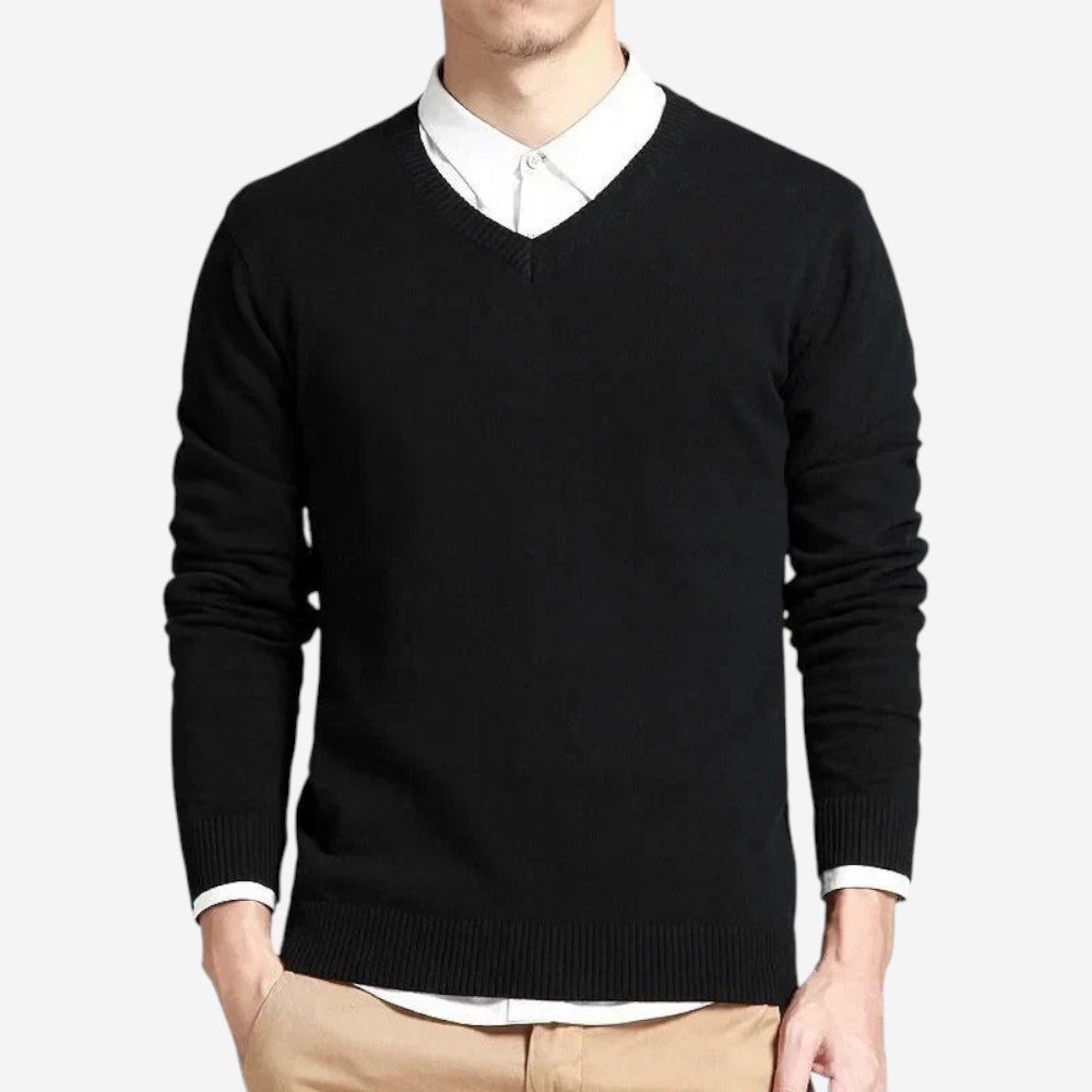 LUXEOUTFIT | Slim V-Neck Sweater